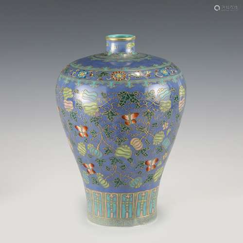 QING QIANLONG FAMILLE ROSE MEIPING JAR