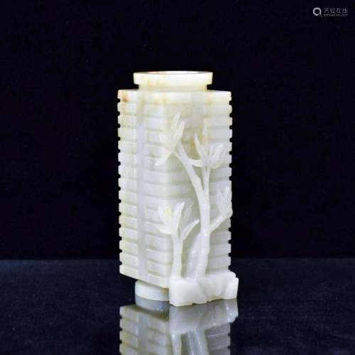 CARVED CHINESE CONG SHAPED JADE BRUSH POT