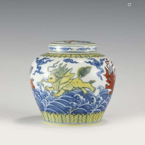 MING TAIN MARK DOUCAI LIDDED JAR