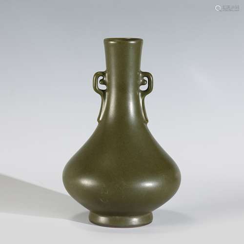 QING QIANLONG TEA DUST GLAZED VASE