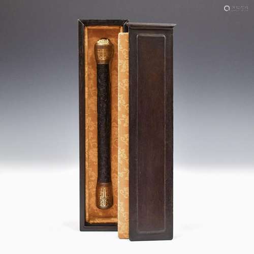 CARVED ZITAN & GILT BRONZE PEN HANDLE IN PROTECTIVE BOX