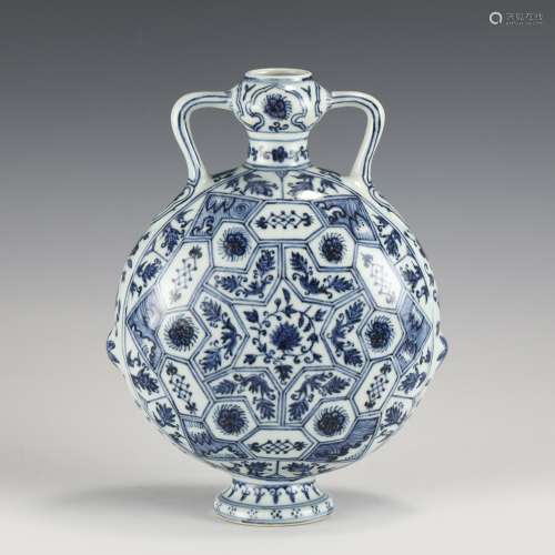 MING BLUE AND WHITE MOON VASE