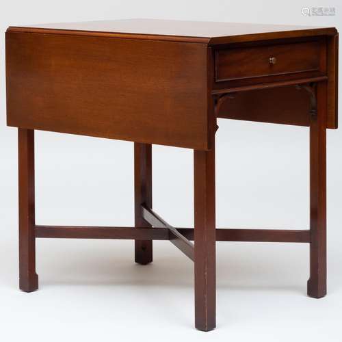 Federal Style Mahogany Pembroke Table