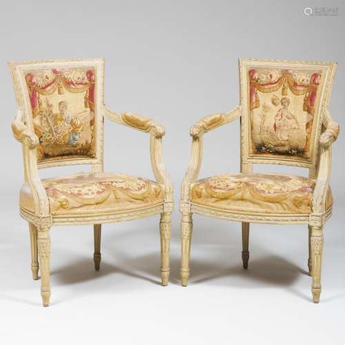 Pair of Louis XVI Gray Painted Fauteuils en Cabriolet