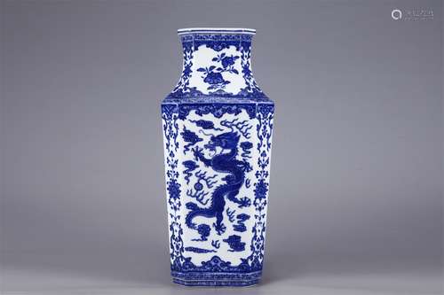 A Chinese Blue and White Porcelain Vase with Dragon