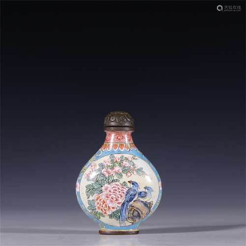 A Chinese Cloisonne Flower Patterned Snuff Bottle