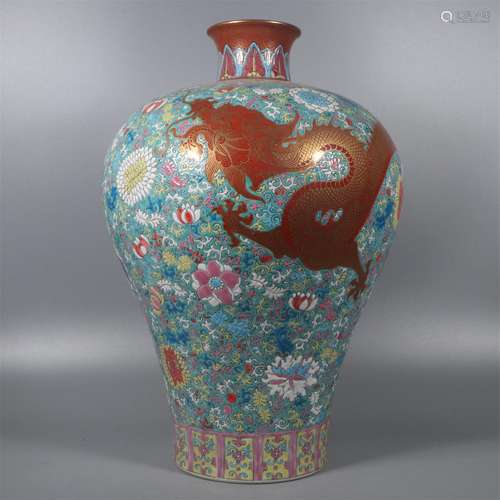 A Chinese Famille Rose Porcelain Meiping Vase