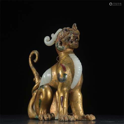 A Chinese Gilt Bronze Beast Shaped Decoration