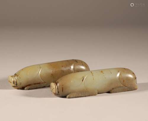 The Western Han Dynasty held a pair of hands