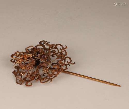 Pure gold inlaid gem hairpin in Qing Dynasty