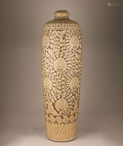 Plum vase of Cizhou kiln in Song Dynasty