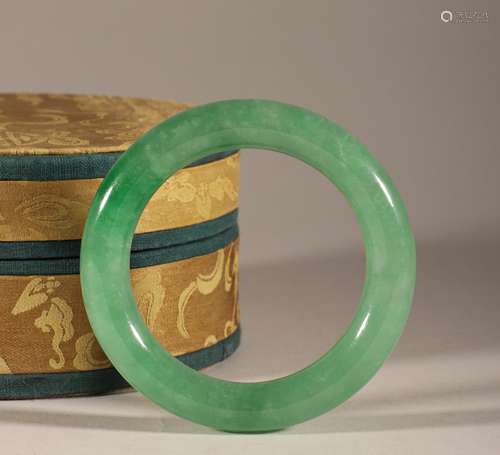 Qing Dynasty Jade Bracelet