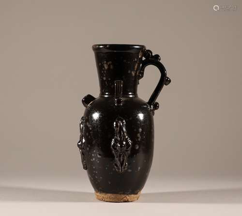 Black glazed pot in Song Dynasty