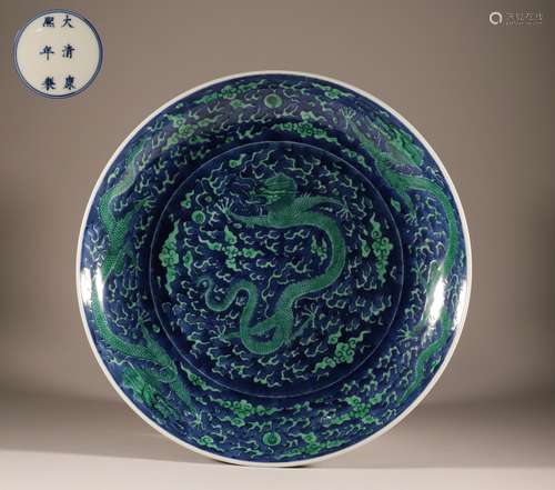 Dragon pattern plate in Qing Dynasty