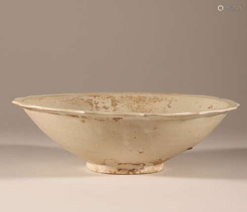 Kui mouth bowl of Liao Dynasty