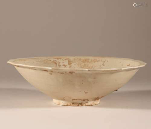 Kui mouth bowl of Liao Dynasty