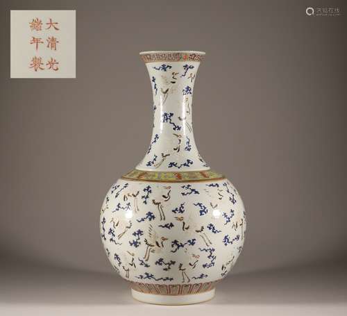 Celestial bottle made in Guangxu year of the Qing Dynasty