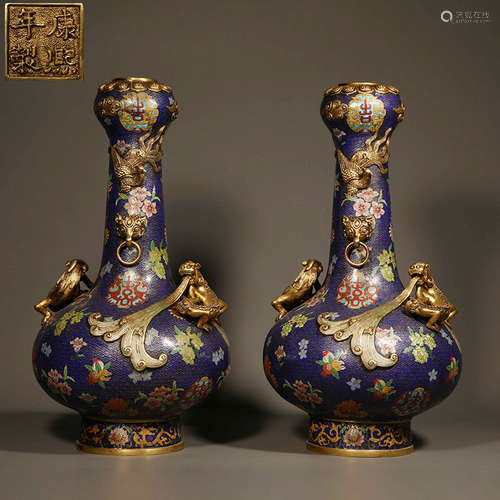 Qing Dynasty Cloisonne Animal head flower bottle