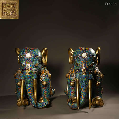 Qing Dynasty cloisonne elephant-shaped ornaments