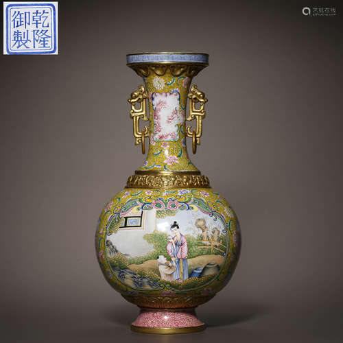 Qing Dynasty painted enamel figures bottle