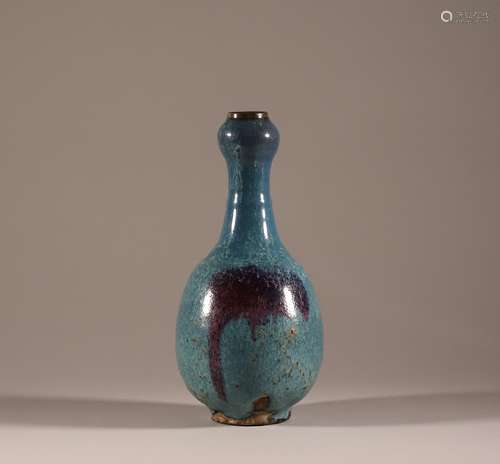 Jun porcelain garlic bottle of Yuan Dynasty