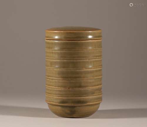 Qing glazed bamboo powder box of Yue Kiln in Song Dynasty