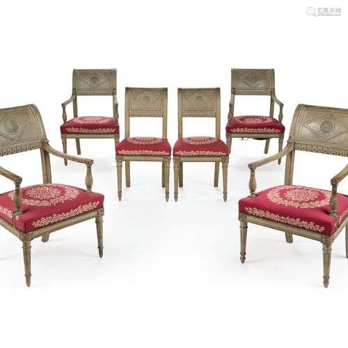 Suite de quatre fauteuils et deux chaises en bois mouluré, s...