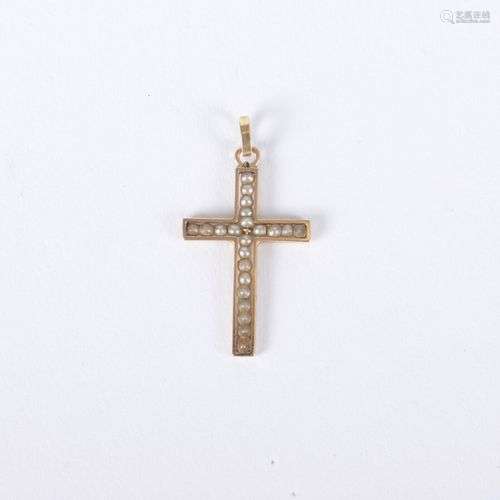 Pendentif croix en or jaune 750 millièmes ornée de petites p...