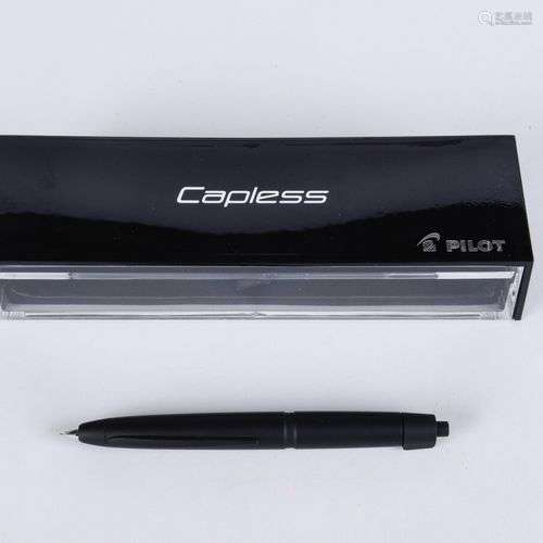 Pilot Capless, stylo encre noir à plume or rétractable dans ...