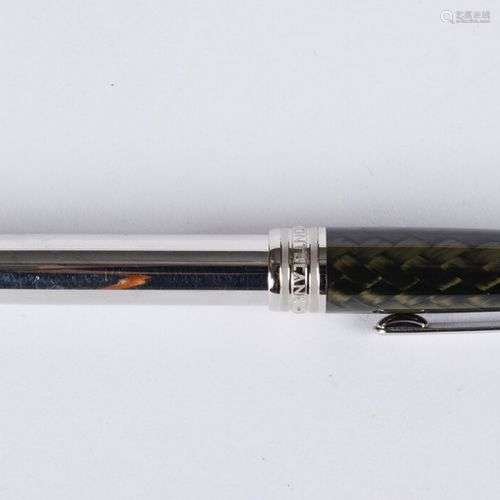 Montblanc, Solitaire, stylo encre, la plume en or 14 carats,...