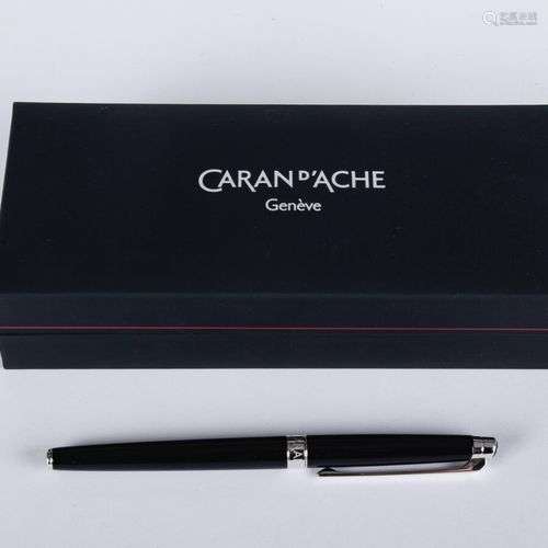 Caran d'Ache, Léman Slim stylo roller métal argenté laqué no...