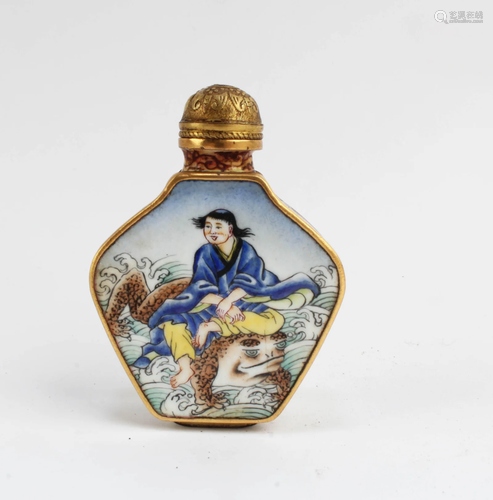 Chinese Enamel Snuff Bottle