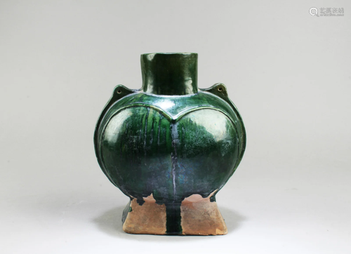 Very rare Sui/ Tang green glazed pilgrim flask