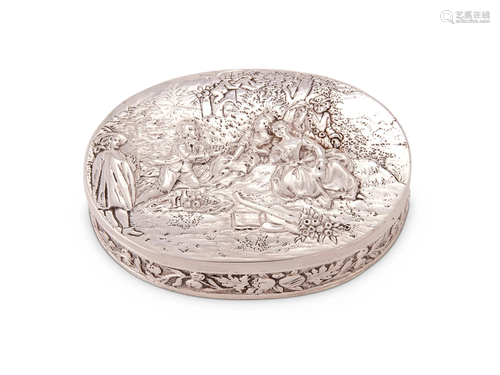 A CONTINENTAL SILVER OVAL BOX, PROBABLY BY B.