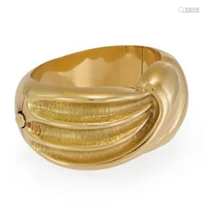 Estate Large 18k Yellow Gold Puffed Style Wide Fancy