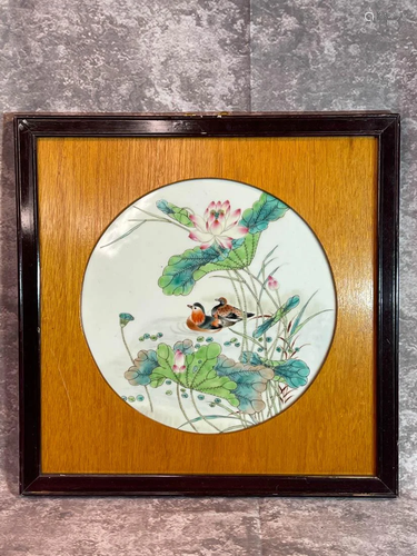 Chinese Porcelain Round Plaque - Madarin