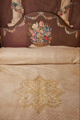 A SILK ON LINEN TAILORED BEDSPREAD OF FINE QUALITY,