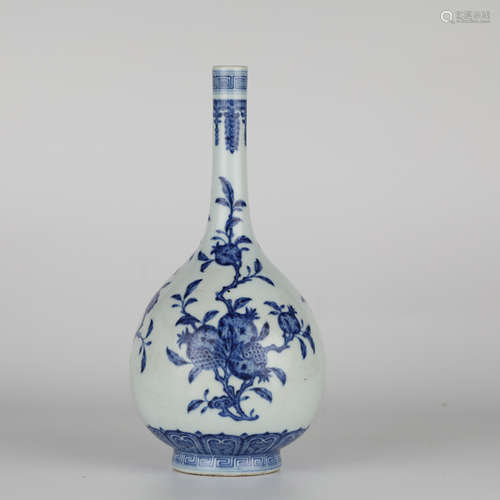 18th,Blue and white melon and fruit pattern Qianlong vase