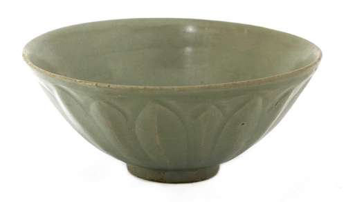 A Chinese Longquan celadon bowl,