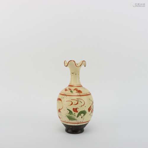 Chinese Red and Green Glazed Vase