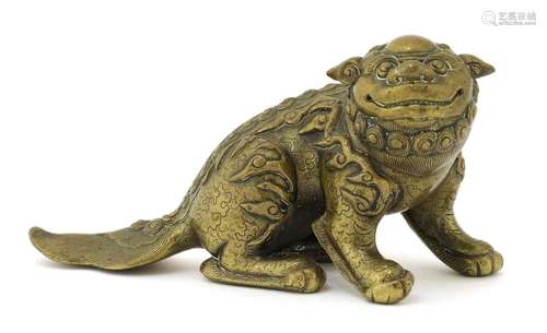 A Chinese bronze paperweight,