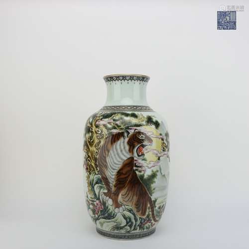 Chinese Famille Rose Vase