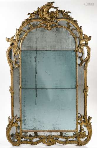 Grand miroir de cheminée, à fronton et pareclosess en bois d...