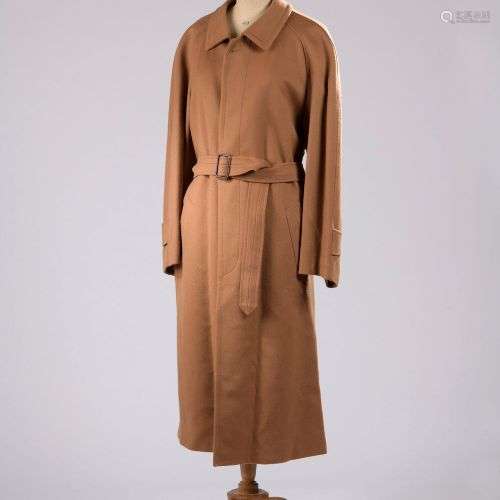 BURBERRY.Manteau long en laine et cachemire camel, petit col...