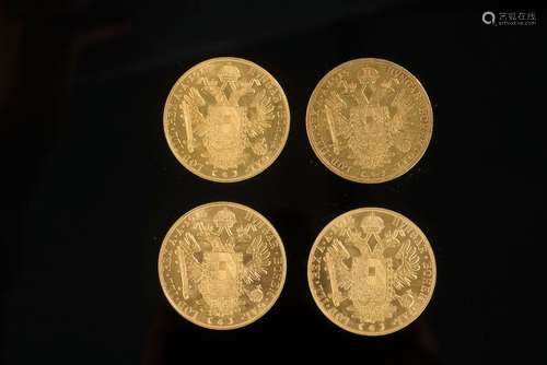 Ensemble de quatre pièces en or de 4 ducats à l'effigie de F...