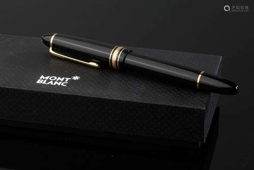 MONTBLANC.Stylo-plume modèle 