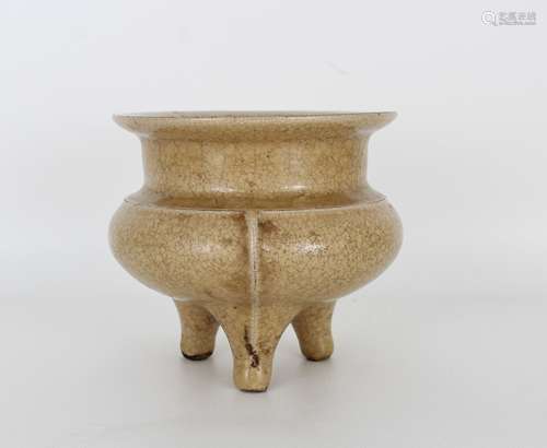 Chinese Song Dynasty Yellow Glazed Tripod Censer