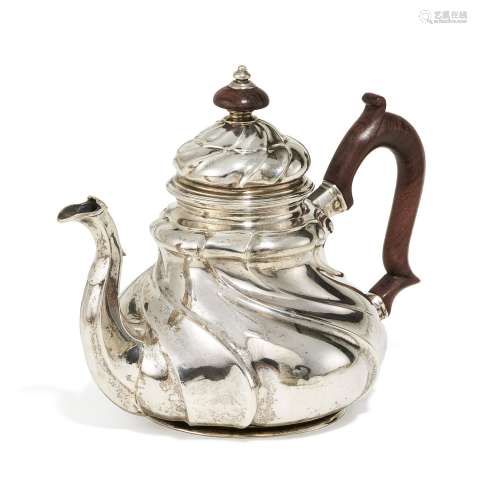 SILVER TEAPOT WITH TWIST-FLUTED FEATURES.. Schmitt, George. ...