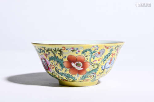 YELLOW-GLAZED YANGCAI INTERLOCKING LOTUS BOWL