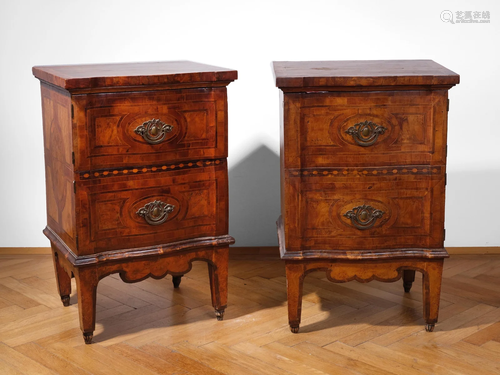 Pair of elegant commodes, Around 1780/90